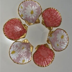 Three pack of heart,daisy,and coral flower pattern handmade shell jewelry dishes